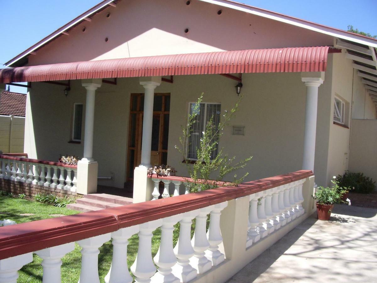Dee'S Bnb Pretoria-Noord Exteriér fotografie